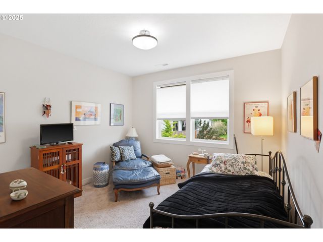 1408 PRINCETON Ave, Silverton, OR 97381