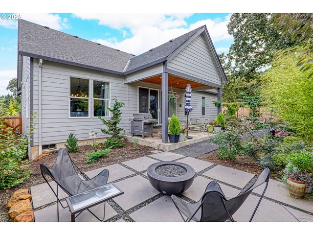 1408 PRINCETON Ave, Silverton, OR 97381