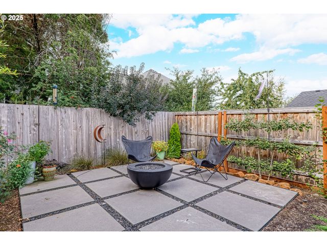 1408 PRINCETON Ave, Silverton, OR 97381