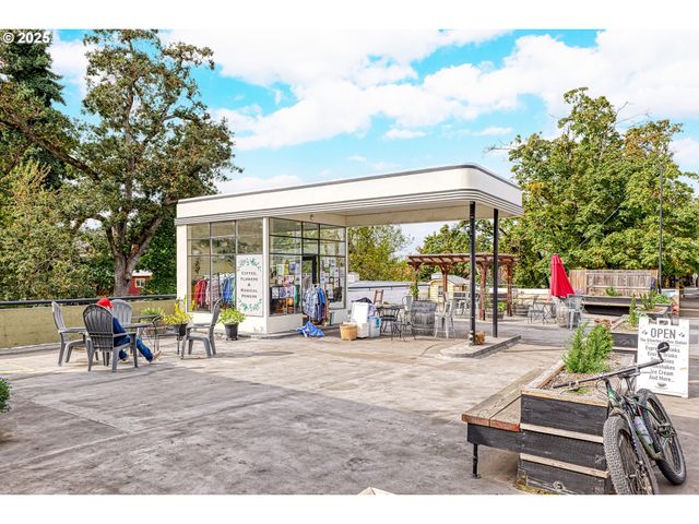 1408 PRINCETON Ave, Silverton, OR 97381