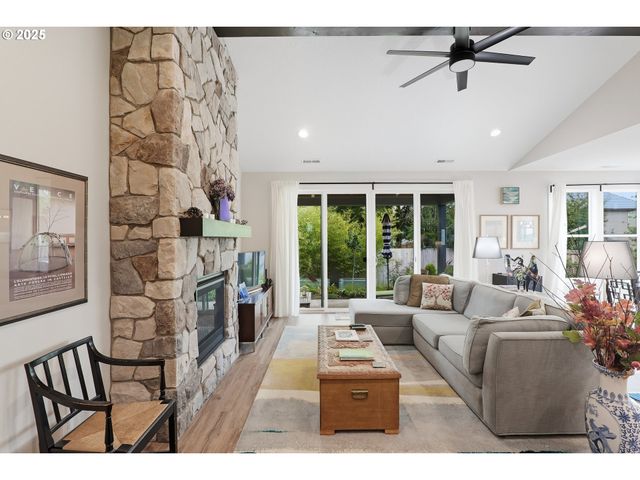 1408 PRINCETON Ave, Silverton, OR 97381