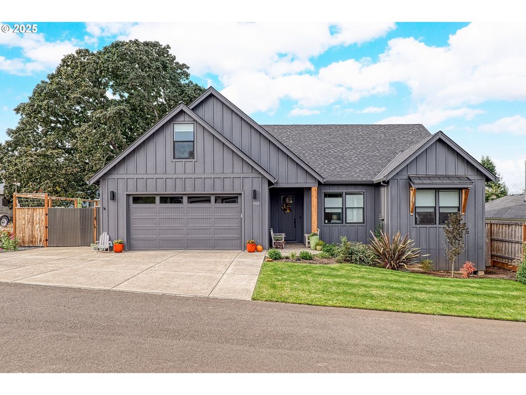 1408 PRINCETON Ave, Silverton, OR 97381