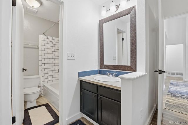 8378 S Upham Way A305, Littleton, CO 80128