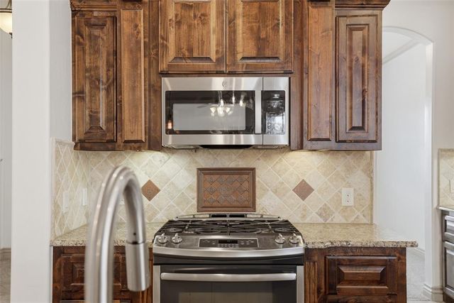 8104 NW 159th Street, Edmond, OK 73013