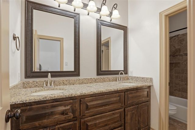 8104 NW 159th Street, Edmond, OK 73013