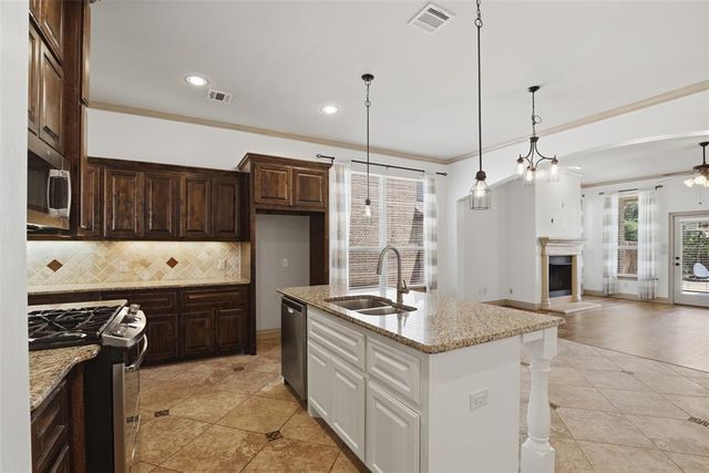 8104 NW 159th Street, Edmond, OK 73013