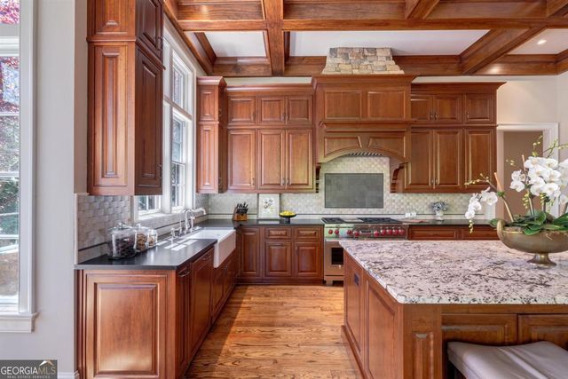 2030 Linger Longer Drive, Greensboro, GA 30642