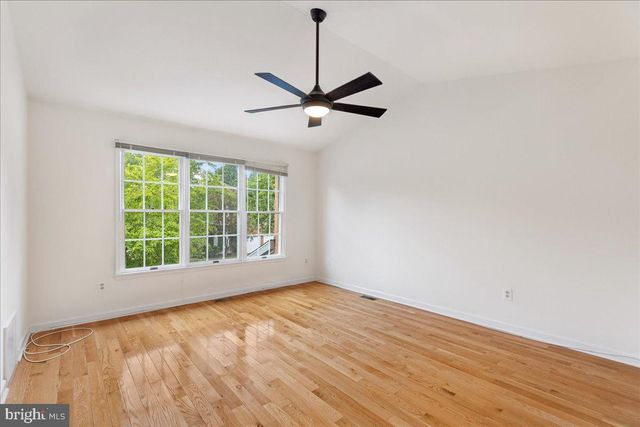 105 SAINT CLAIR CT, Princeton, NJ 08540