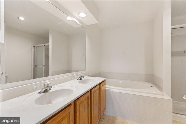 105 SAINT CLAIR CT, Princeton, NJ 08540