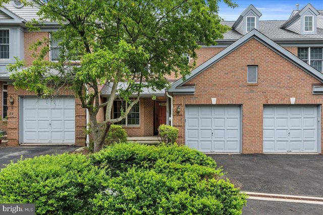 105 SAINT CLAIR CT, Princeton, NJ 08540