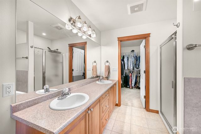 1552 Fruitland Dr, Bellingham, WA 98226