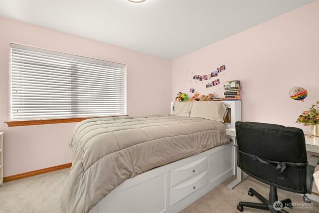 1552 Fruitland Dr, Bellingham, WA 98226