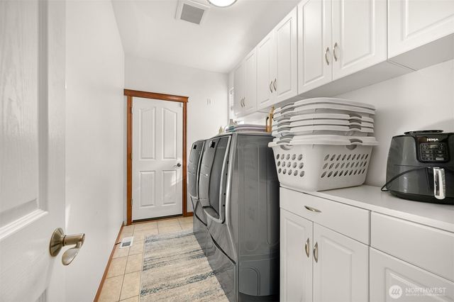 1552 Fruitland Dr, Bellingham, WA 98226