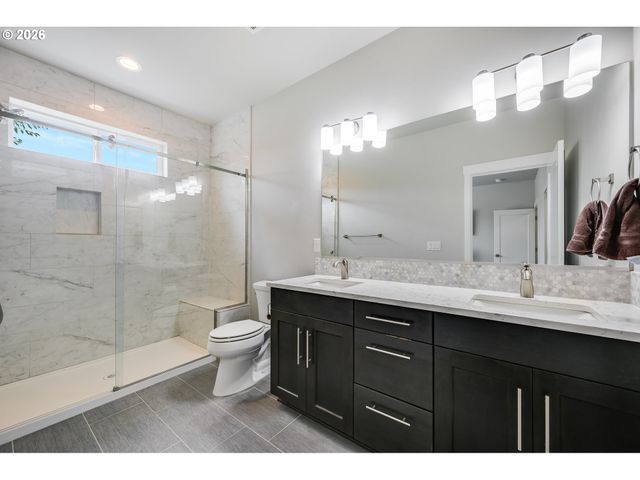 1644 Nw ROLLING HILLS Dr, Camas, WA 98607