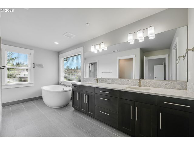 1644 Nw ROLLING HILLS Dr, Camas, WA 98607
