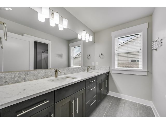 1644 Nw ROLLING HILLS Dr, Camas, WA 98607