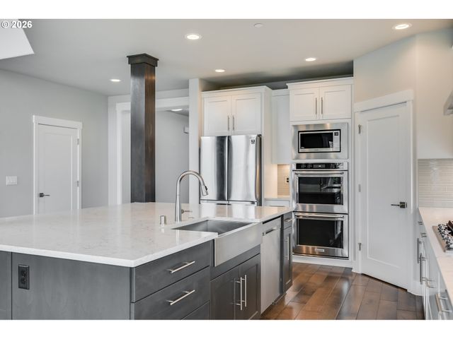 1644 Nw ROLLING HILLS Dr, Camas, WA 98607