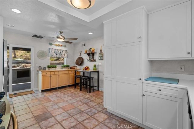 29445 Poppy Meadow, Canyon Country, CA 91387