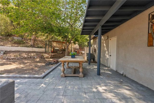 29445 Poppy Meadow, Canyon Country, CA 91387