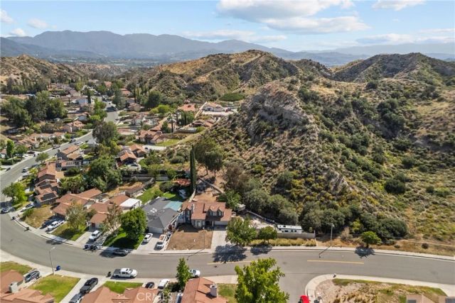 29445 Poppy Meadow, Canyon Country, CA 91387