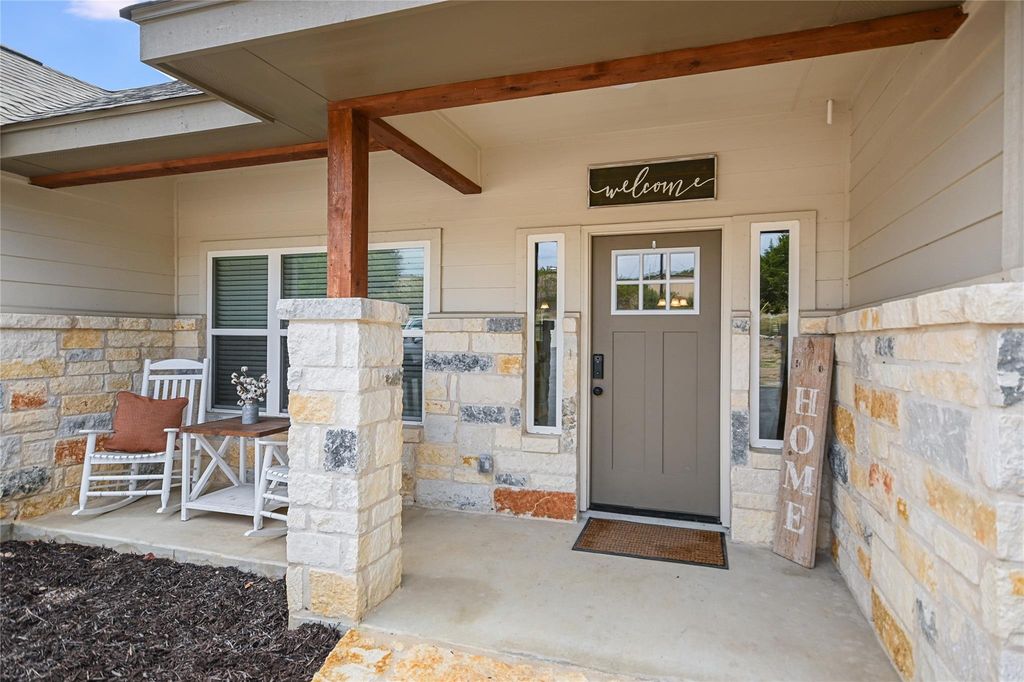 11631 FM 32, Fischer, TX 78623