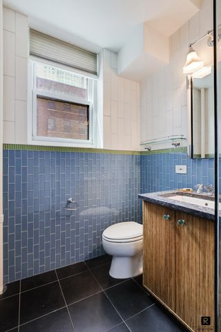 63 E 9th St Apt 4O, New York City, NY 10003