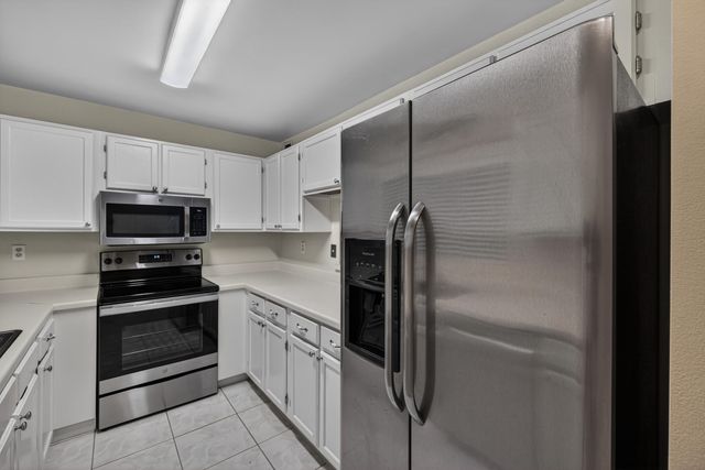 147 Deer Creek Boulevard 401, Deerfield Beach, FL 33442