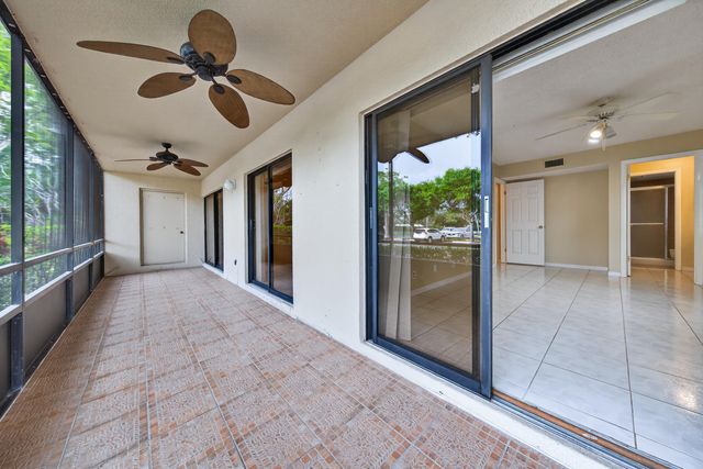 147 Deer Creek Boulevard 401, Deerfield Beach, FL 33442