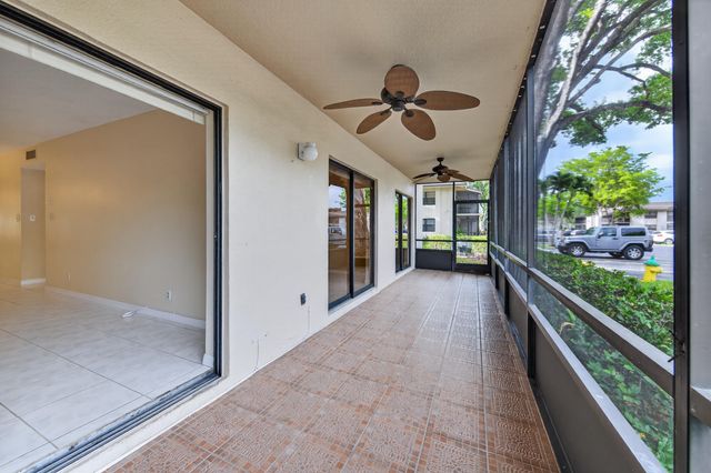 147 Deer Creek Boulevard 401, Deerfield Beach, FL 33442