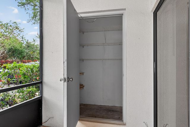 147 Deer Creek Boulevard 401, Deerfield Beach, FL 33442