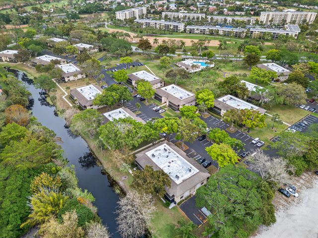 147 Deer Creek Boulevard 401, Deerfield Beach, FL 33442