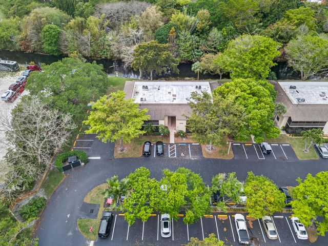 147 Deer Creek Boulevard 401, Deerfield Beach, FL 33442