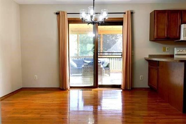 3205 CLOVE Drive, Madison, WI 53704