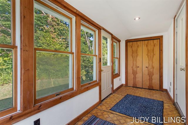 1317 68th Street, South Haven, MI 49090