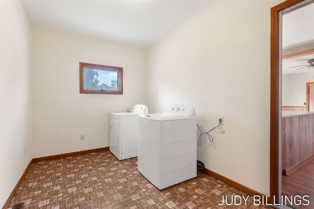 1317 68th Street, South Haven, MI 49090