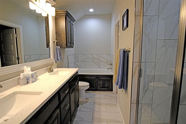 14129 Upper Village Drive, Piedmont, OK 73078