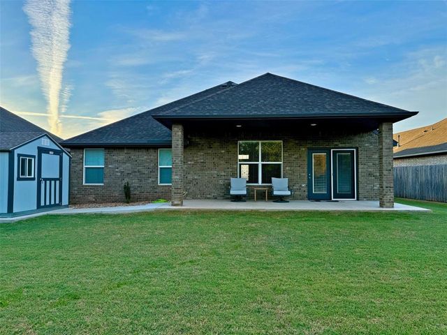 14129 Upper Village Drive, Piedmont, OK 73078