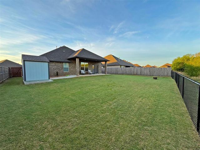 14129 Upper Village Drive, Piedmont, OK 73078