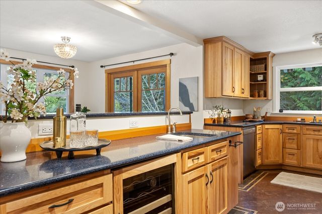 20331 83rd Avenue W, Edmonds, WA 98026