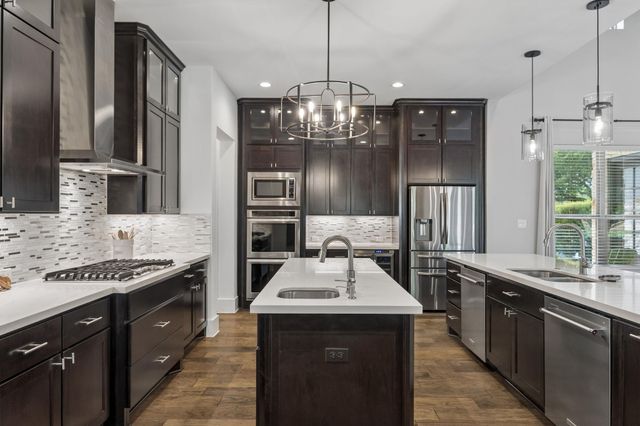 408 Old Pecan LN, Leander, TX 78641