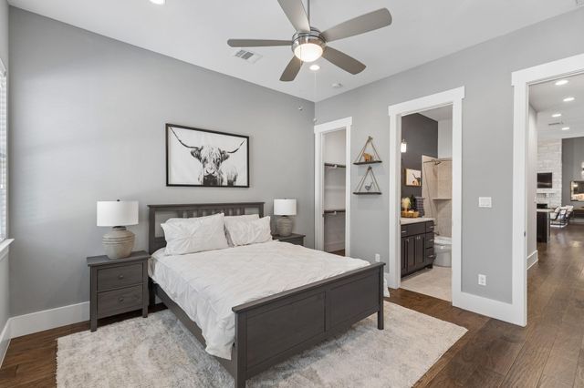 408 Old Pecan LN, Leander, TX 78641