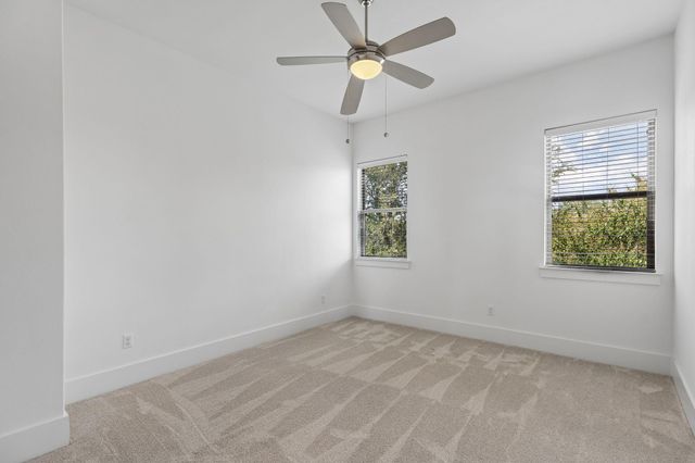 408 Old Pecan LN, Leander, TX 78641