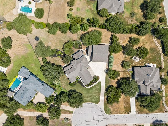 408 Old Pecan LN, Leander, TX 78641