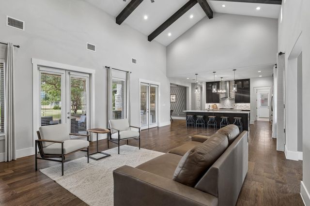 408 Old Pecan LN, Leander, TX 78641