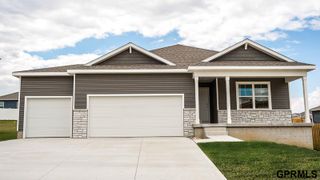 17031 Craig Street, Bennington, NE 68007