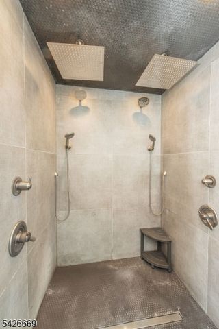 29 Van Duyne Ave, Wayne Twp., NJ 07470