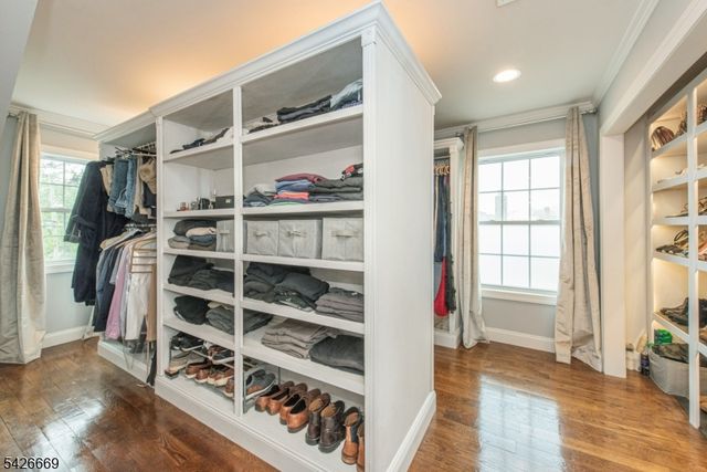 29 Van Duyne Ave, Wayne Twp., NJ 07470
