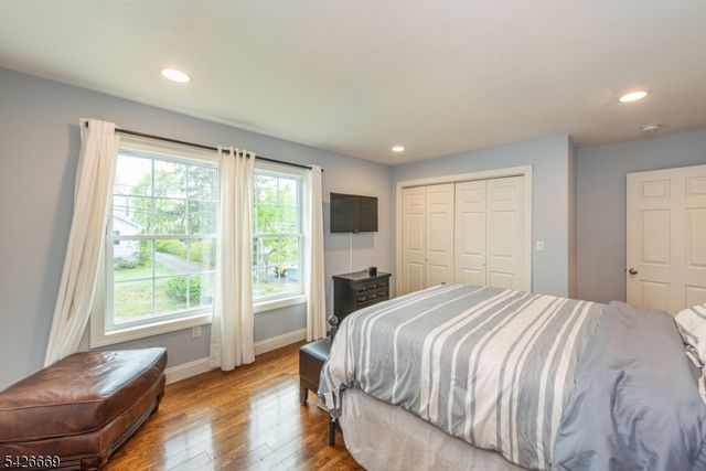 29 Van Duyne Ave, Wayne Twp., NJ 07470
