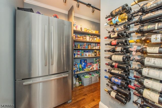 29 Van Duyne Ave, Wayne Twp., NJ 07470