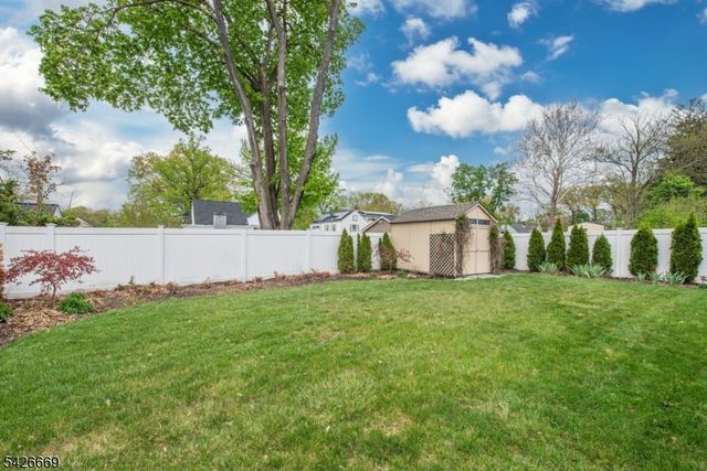 29 Van Duyne Ave, Wayne Twp., NJ 07470